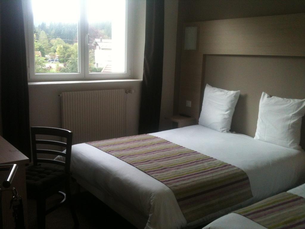 Hotel Restaurant L Echo Du Lac Gérardmer Kamer foto